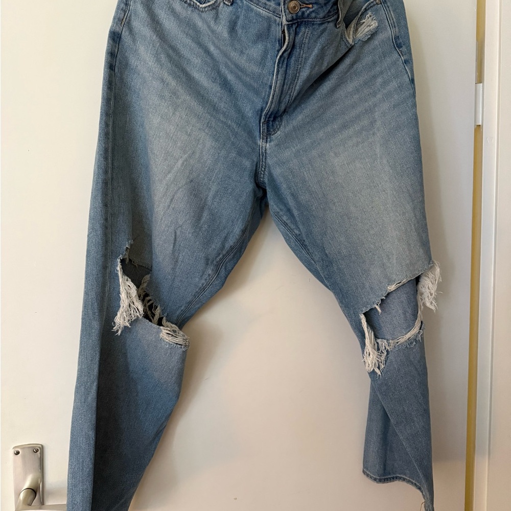 American Eagle Outfitters Blue Distressed Women Jeans